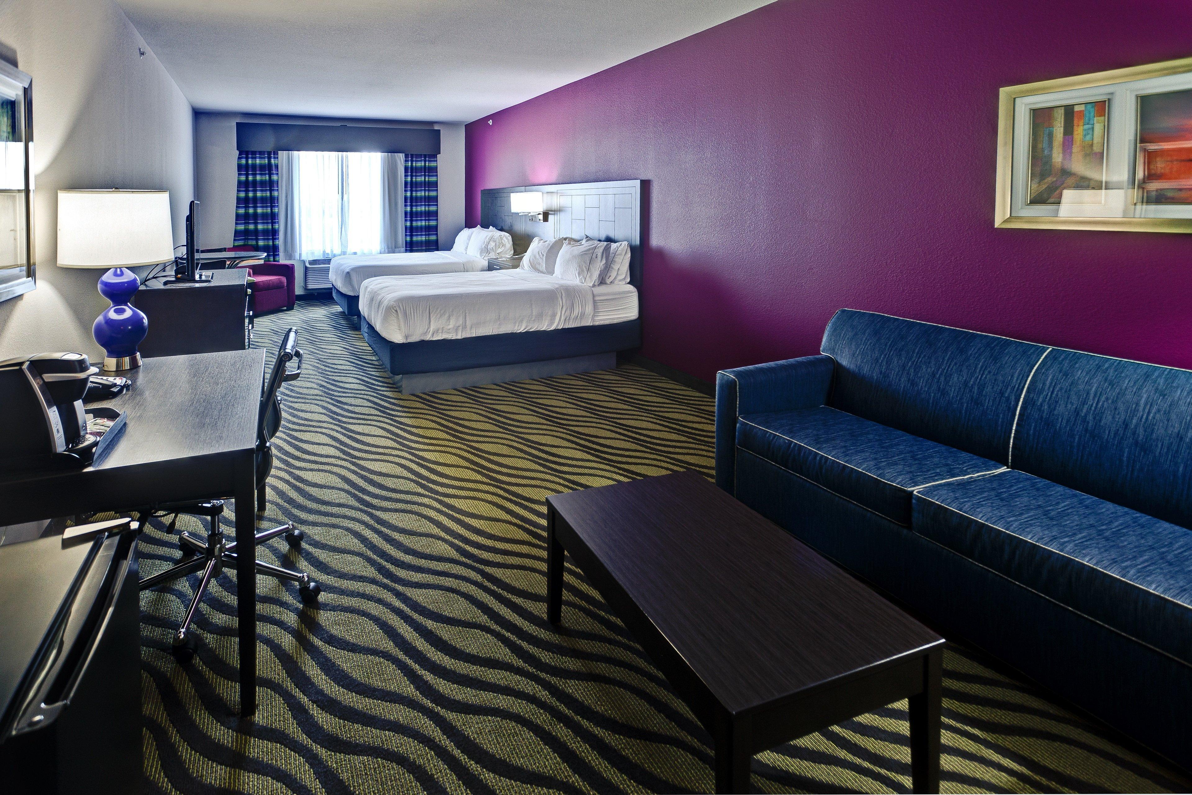 Holiday Inn Express Hutchison By Ihg Хътчинсън Екстериор снимка