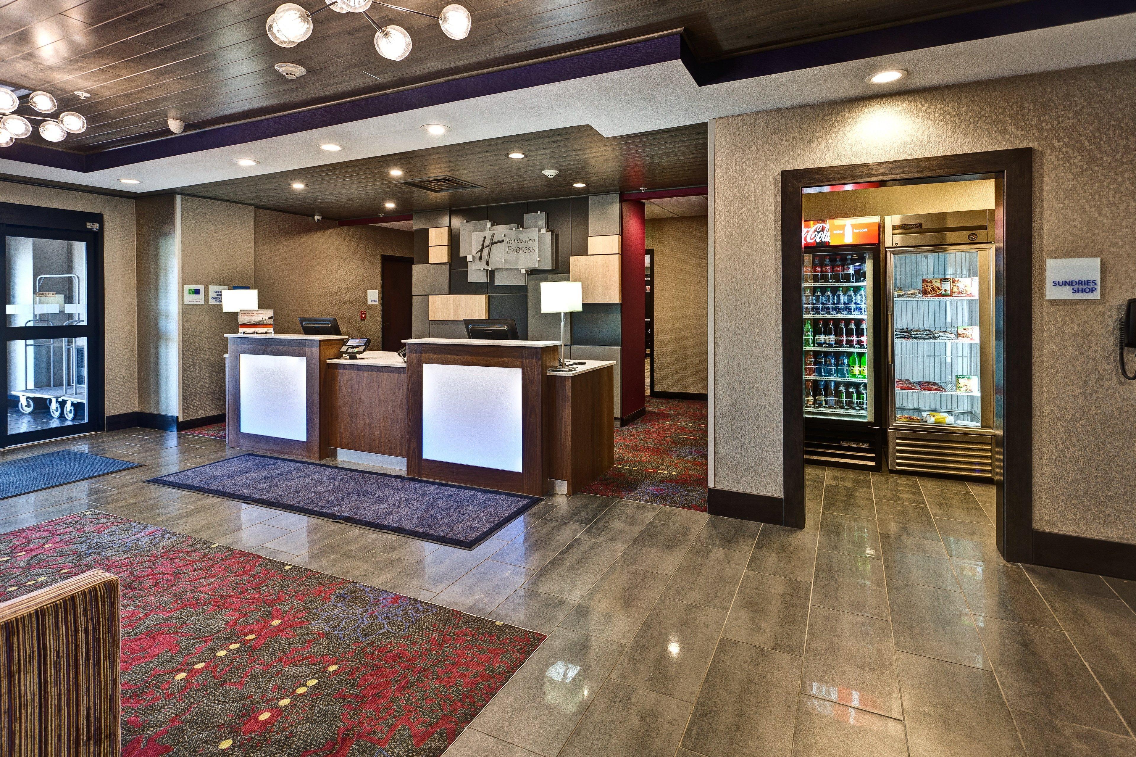 Holiday Inn Express Hutchison By Ihg Хътчинсън Екстериор снимка